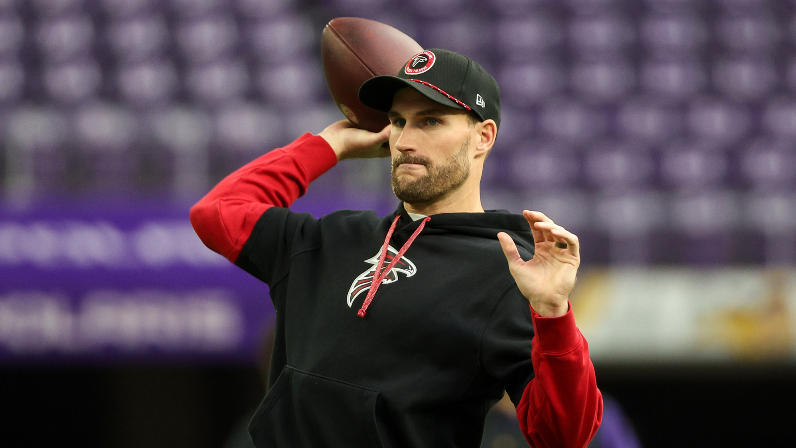 https://www.yardbarker.com/media/0/a/0a16744ae38f116d0dd7c7bab5f77d7c20111ea2/thumb_16x9/kirk-cousins-causing-problems-falcons-amid-trade.jpg?v=1