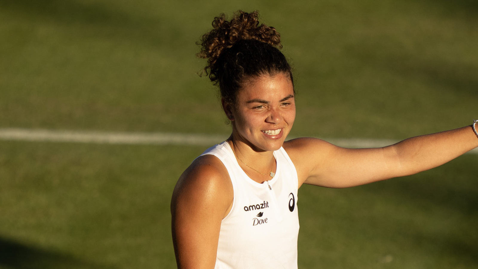 https://www.yardbarker.com/media/0/a/0a611937dbdcd3b189c17b4f31a3933b5717d3a1/thumb_16x9/unprecedented-number-wimbledon-upsets-continues.jpg?v=1