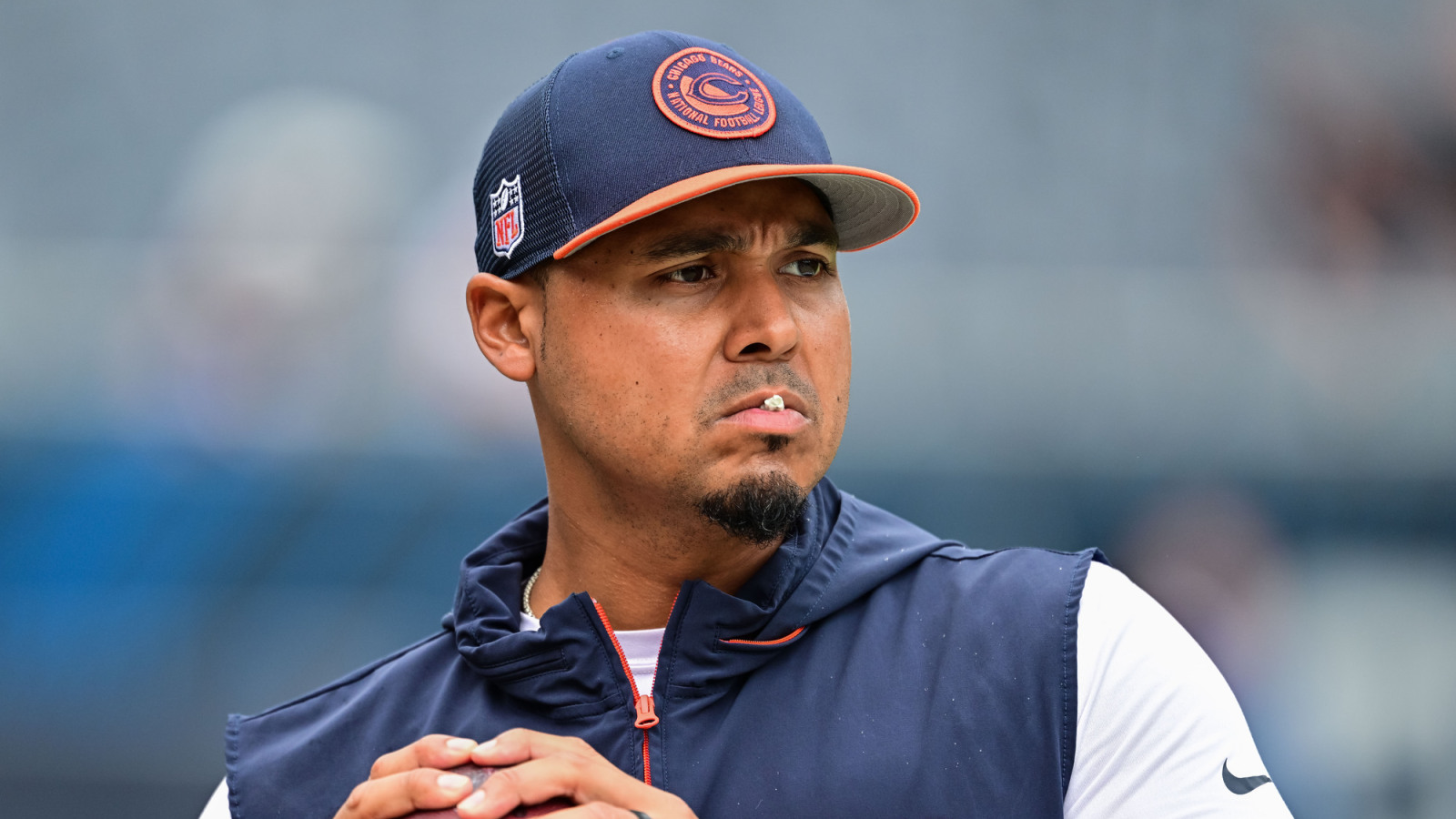 https://www.yardbarker.com/media/0/a/0a62d58c63321849fb61ff79b9add7d5be7d0658/thumb_16x9/chicago-bears-criticized-potential-nfl-draft-reach.jpg?v=1