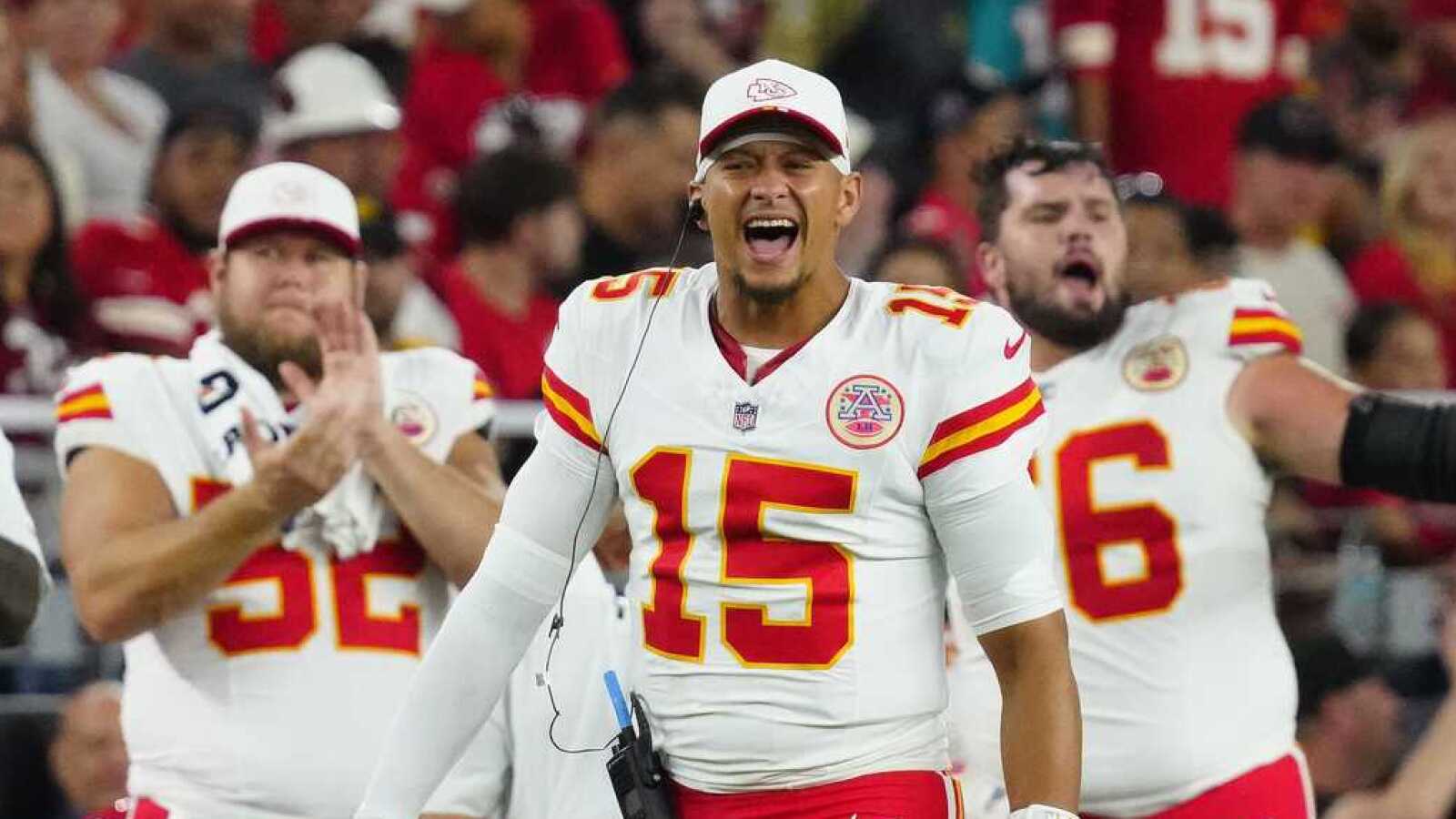 https://www.yardbarker.com/media/0/a/0a6d1c95e3fd68d97bd9570ab5027d5c09850b13/thumb_16x9/nfl-mvps-quiz.jpg?v=1