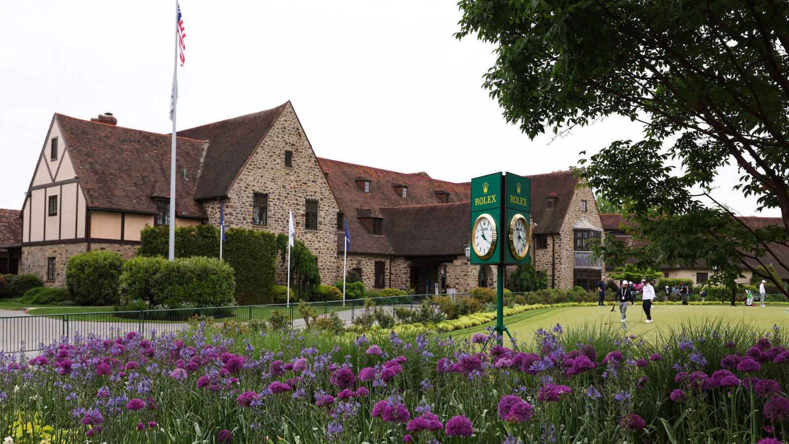 https://www.yardbarker.com/media/0/a/0ab73d7d06f85ddd1515b7ca90a236e3022b1f2c/thumb_16x9/pga-championship-host-courses-quiz.jpg?v=1