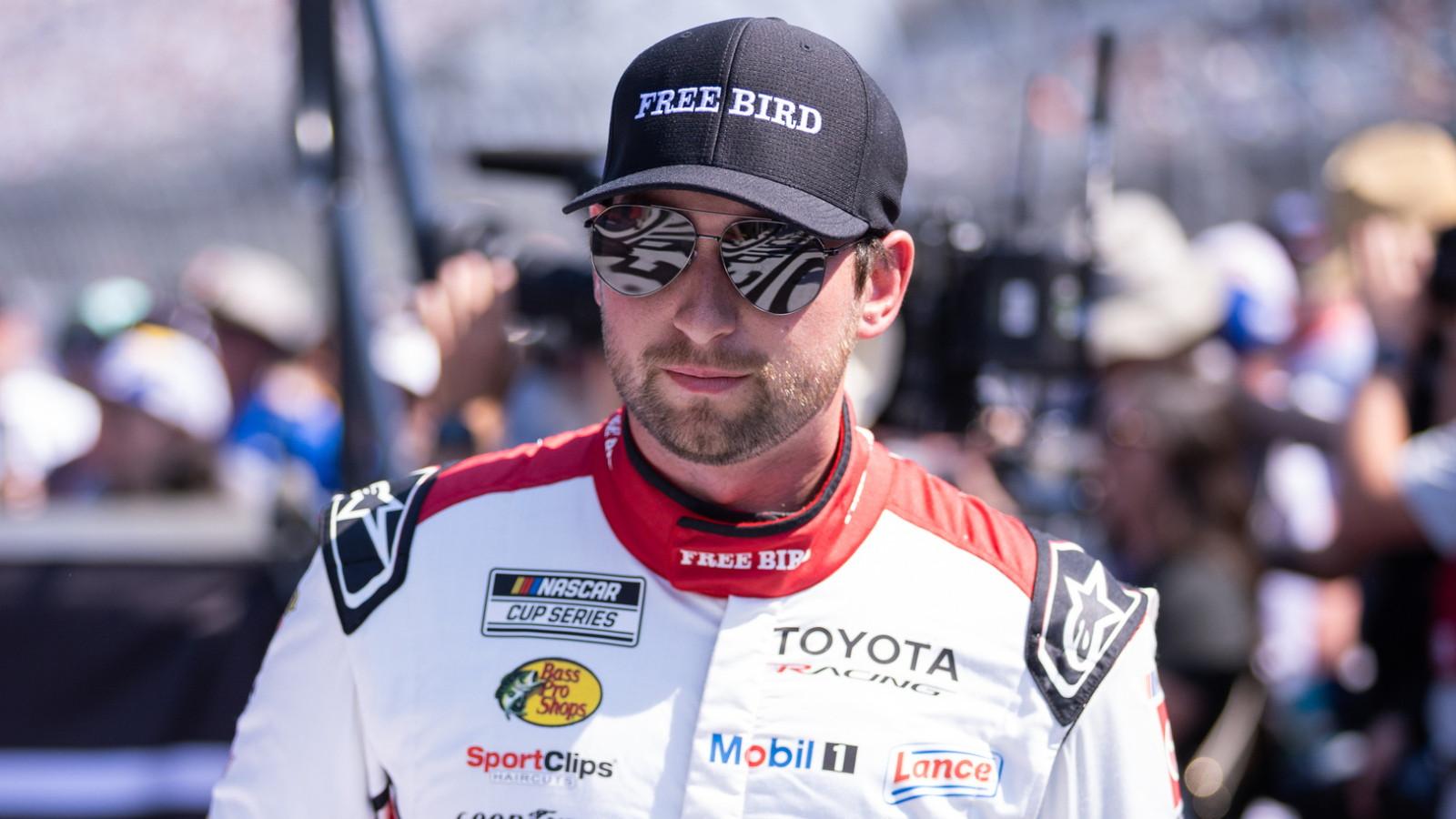 https://www.yardbarker.com/media/0/a/0acb1382a419b3ca4d0a5c8d0817f3044a613a58/thumb_16x9/chase-briscoe-frustrated-sonoma-runner-shane-van.jpg?v=1