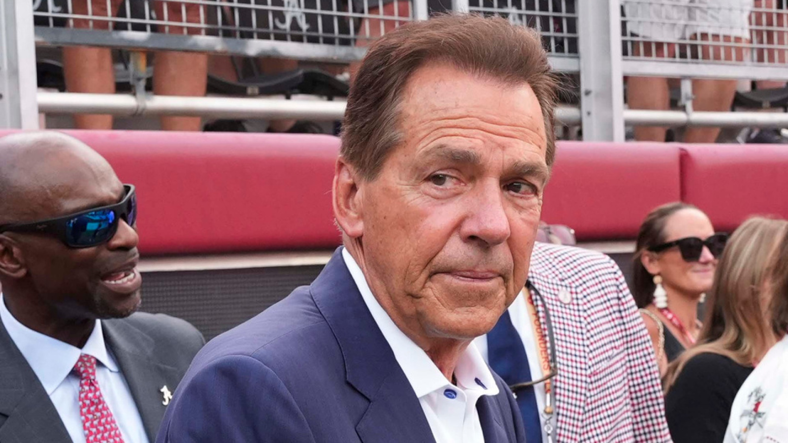 https://www.yardbarker.com/media/0/a/0ad52126660f91c9916e77a3a70e10b855955363/thumb_16x9/nick-saban-recalls-bad-decisions-alabama-motive.jpg?v=1