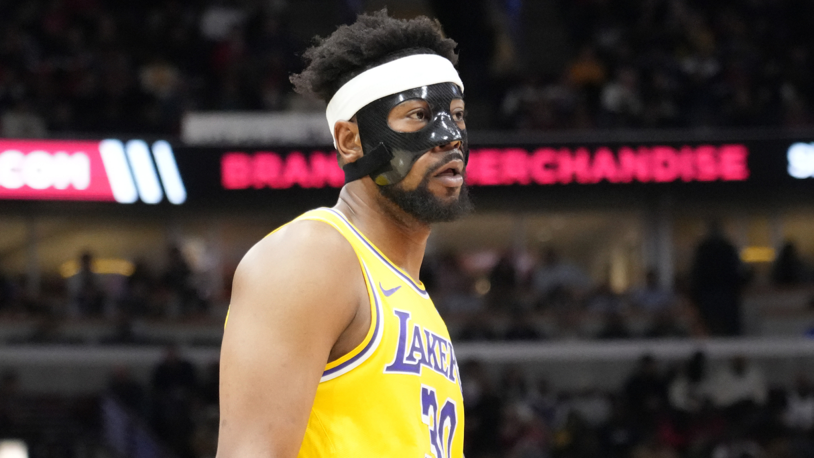 https://www.yardbarker.com/media/0/a/0af1434e23254abf7cd9ee2b8d9218694127663e/thumb_16x9/lakers-lost-part-teams-banshee-identity-roster.jpg?v=1