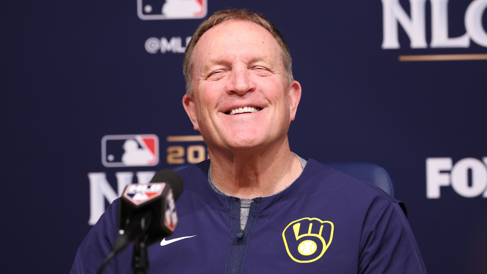https://www.yardbarker.com/media/0/a/0af97dc0c90fdba924c9dc18ba10501b84c0edd0/thumb_16x9/brewers-nlcs-sweep-world-series-championship.jpg?v=1