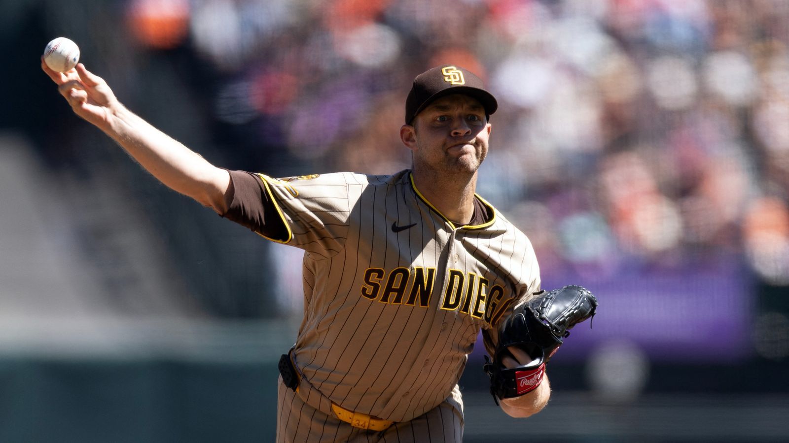 Padres Star Pitcher Declines Player Option, Becomes Free Agent