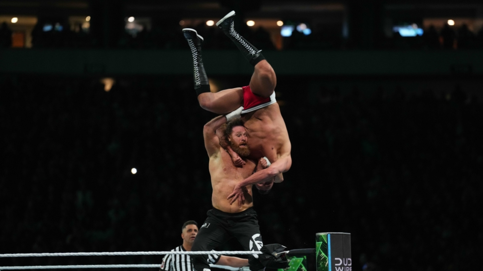 Sami Zayn Regains WWE Championship in Mexico City