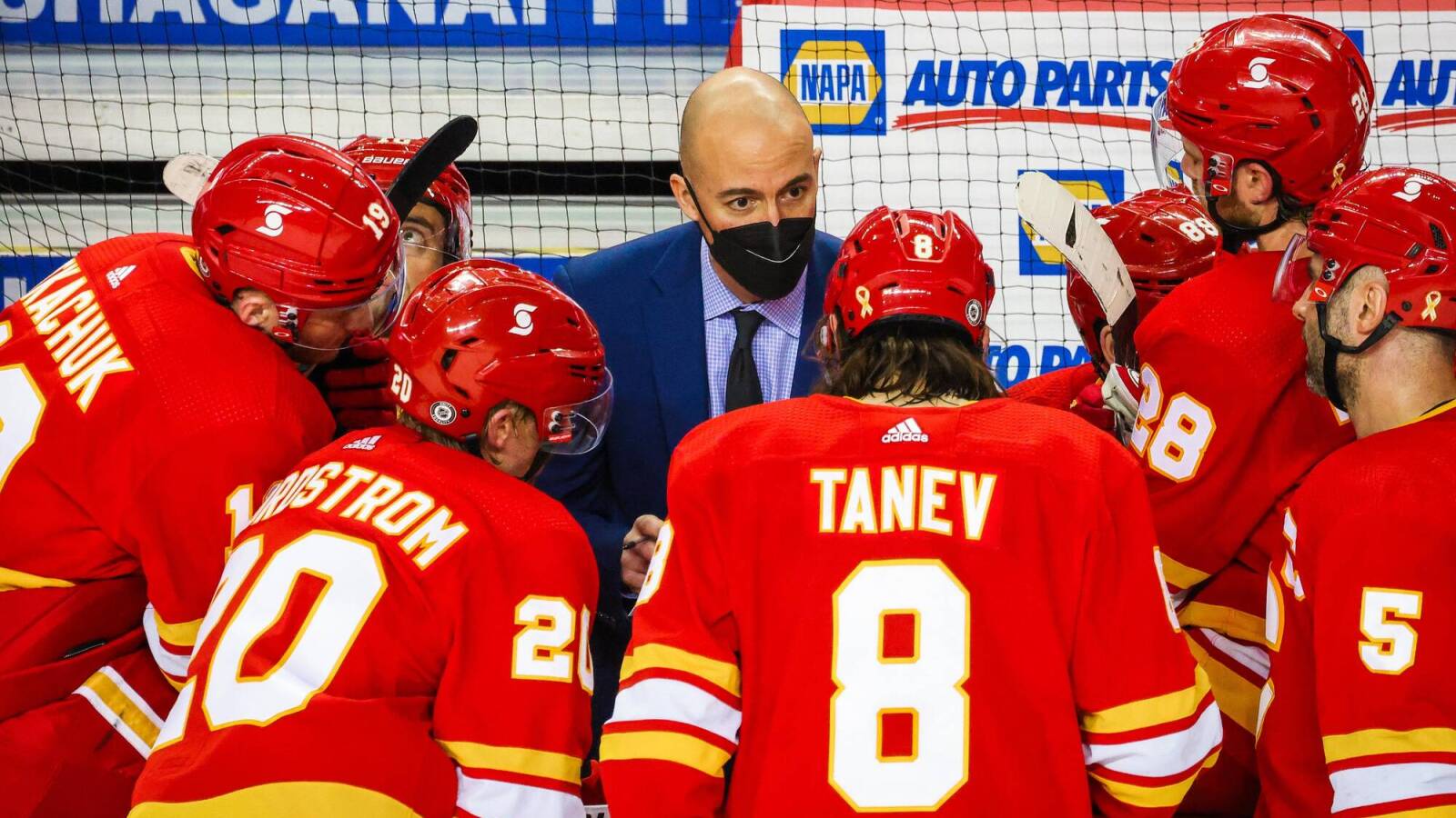 Ryan Huska emerges as leading contender in Calgary Flames' coaching search - Vimarsana News