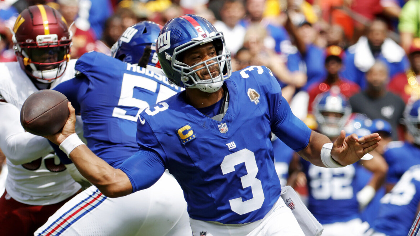 https://www.yardbarker.com/media/0/b/0bd12e6231666f2d84ea5cc08f223ae5ae7f26f6/thumb_16x9/russell-wilsons-still-starting-giants-heres-thats.jpg?v=1