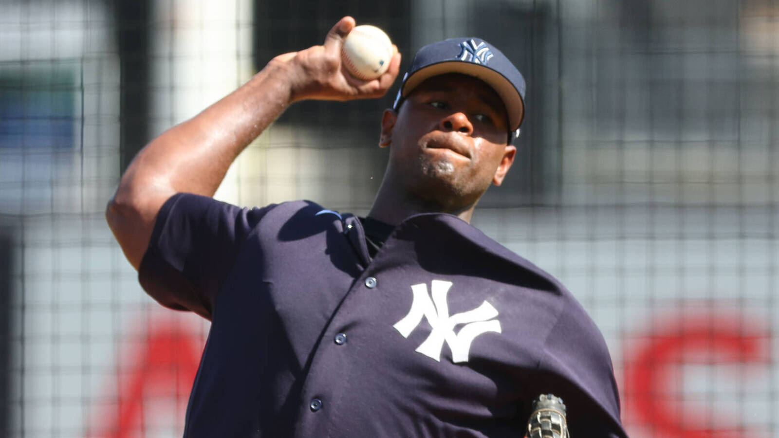 Yankees two-time All-Star pitcher suffers lat strain, IL stint likely - Vimarsana News
