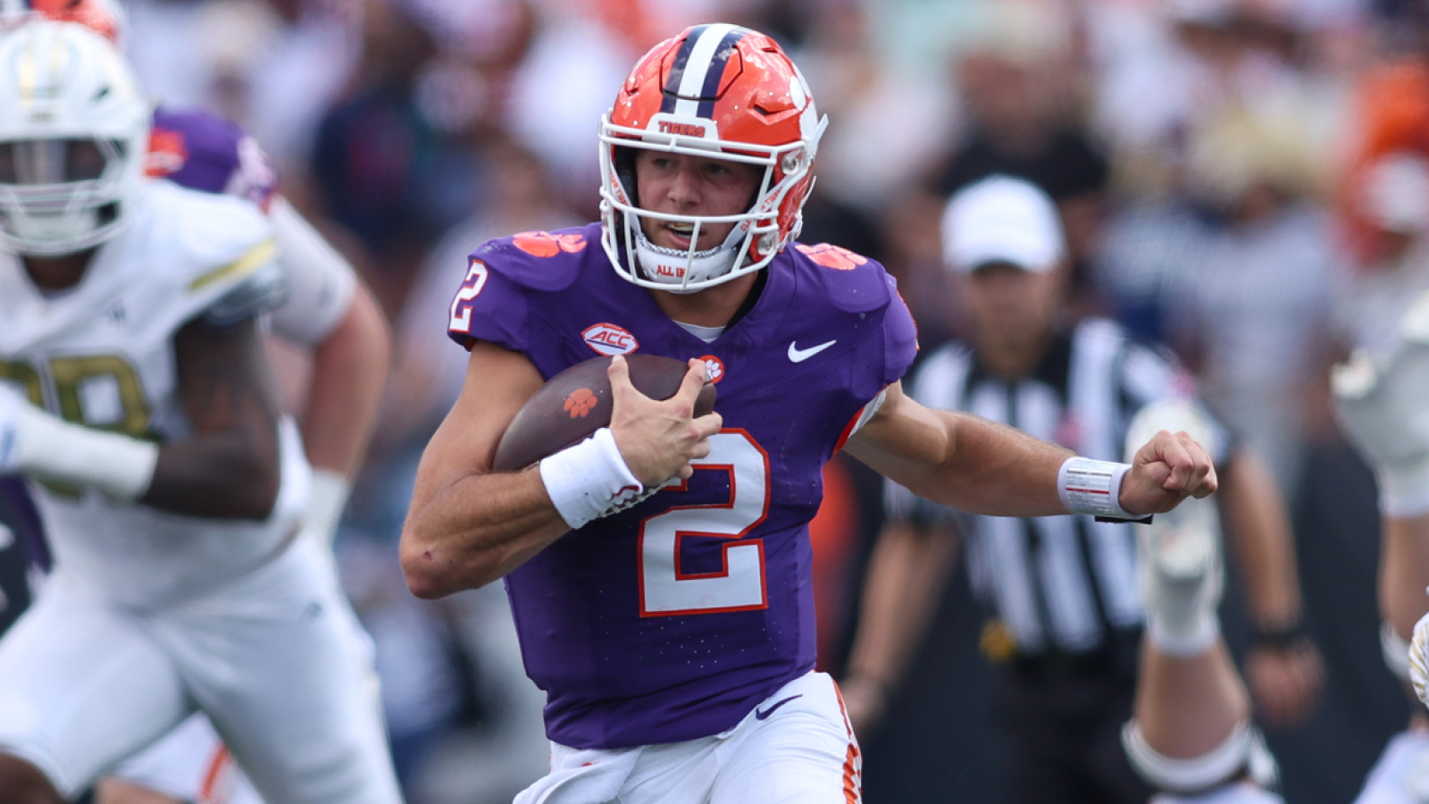 https://www.yardbarker.com/media/0/c/0c1a0881f6d97aa683fe8e10aefe7516e2a74fdd/thumb_16x9/clemsons-playoff-chances-already-rapidly-fading.jpg?v=2