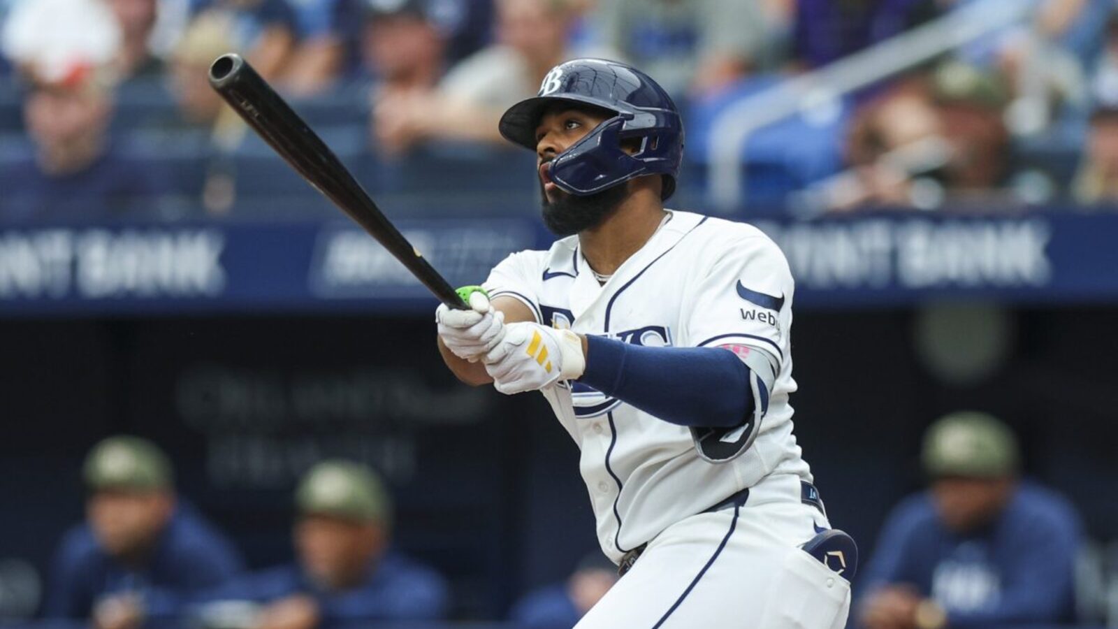 Rays’ Star Nearly Takes Out Commentators With Ball Ahead of World ...