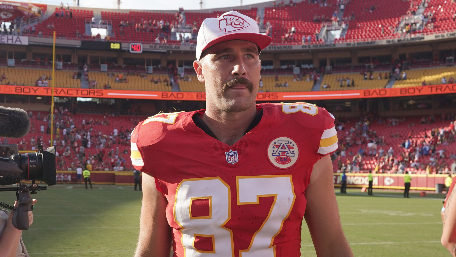 Chiefs TE Travis Kelce dipping his toe into Hollywood