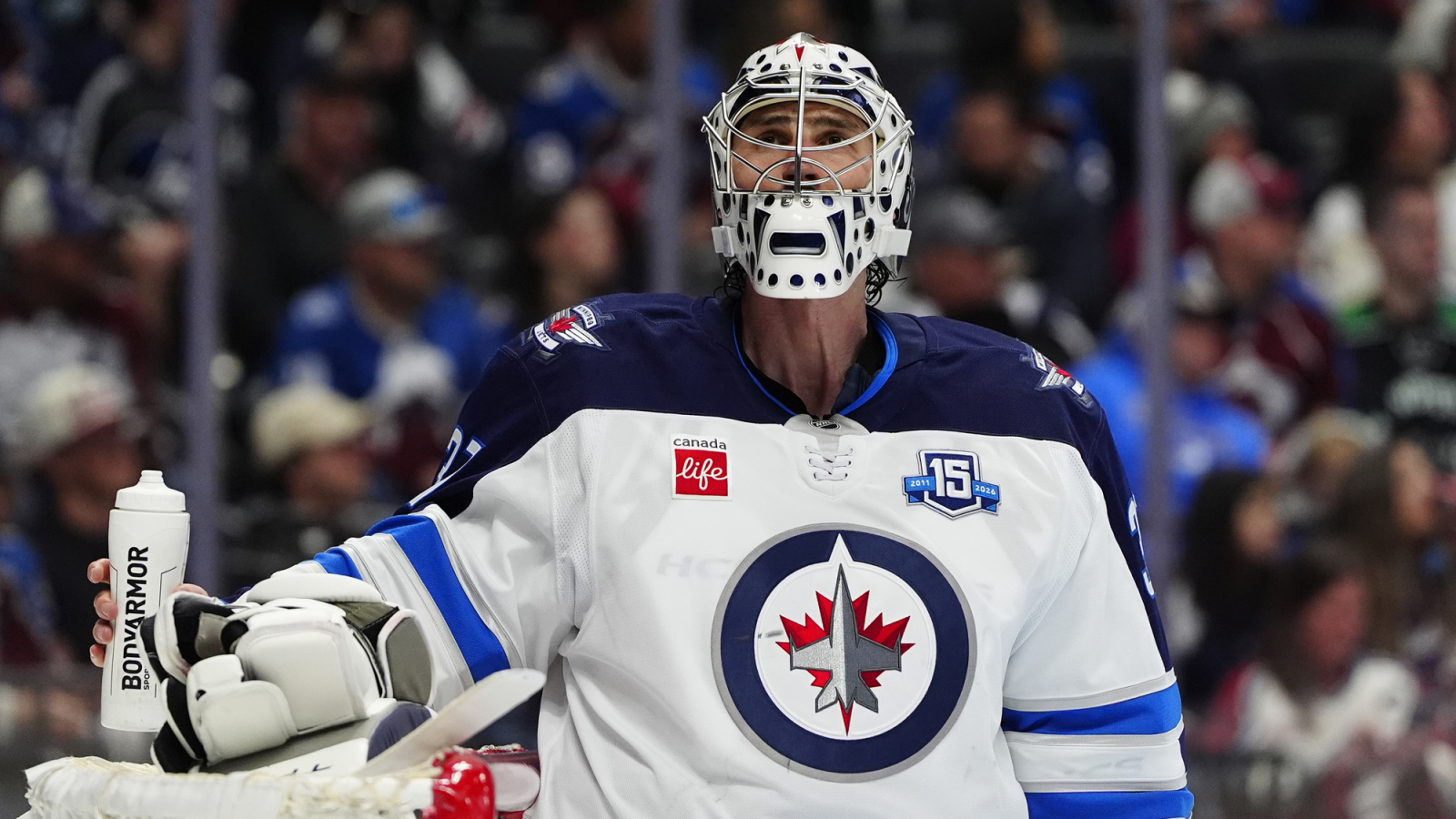 https://www.yardbarker.com/media/0/c/0ca386c1ff41a60d05ce39acf7901ec4bbeadf98/thumb_16x9/connor-hellebuyck-trade-would-force-jets-admit.jpg?v=1