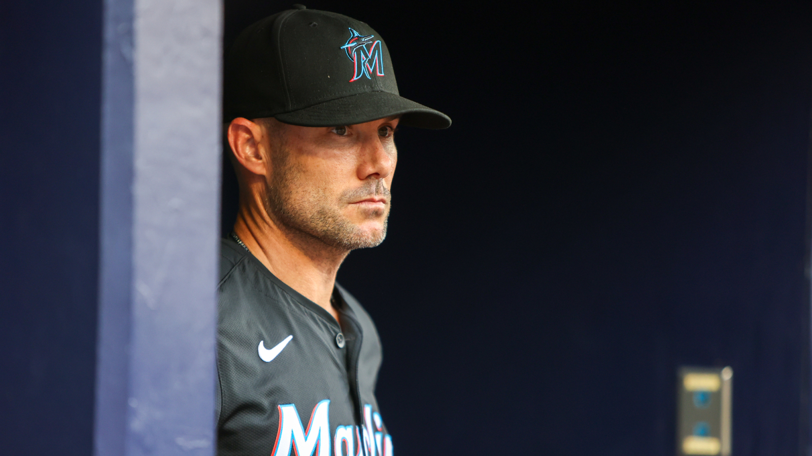 https://www.yardbarker.com/media/0/d/0d2dcf43e81cbd4dd09ec1ad234a84d693530e08/thumb_16x9/hiring-skip-schumaker-as-manager-would-rangers.jpg?v=1