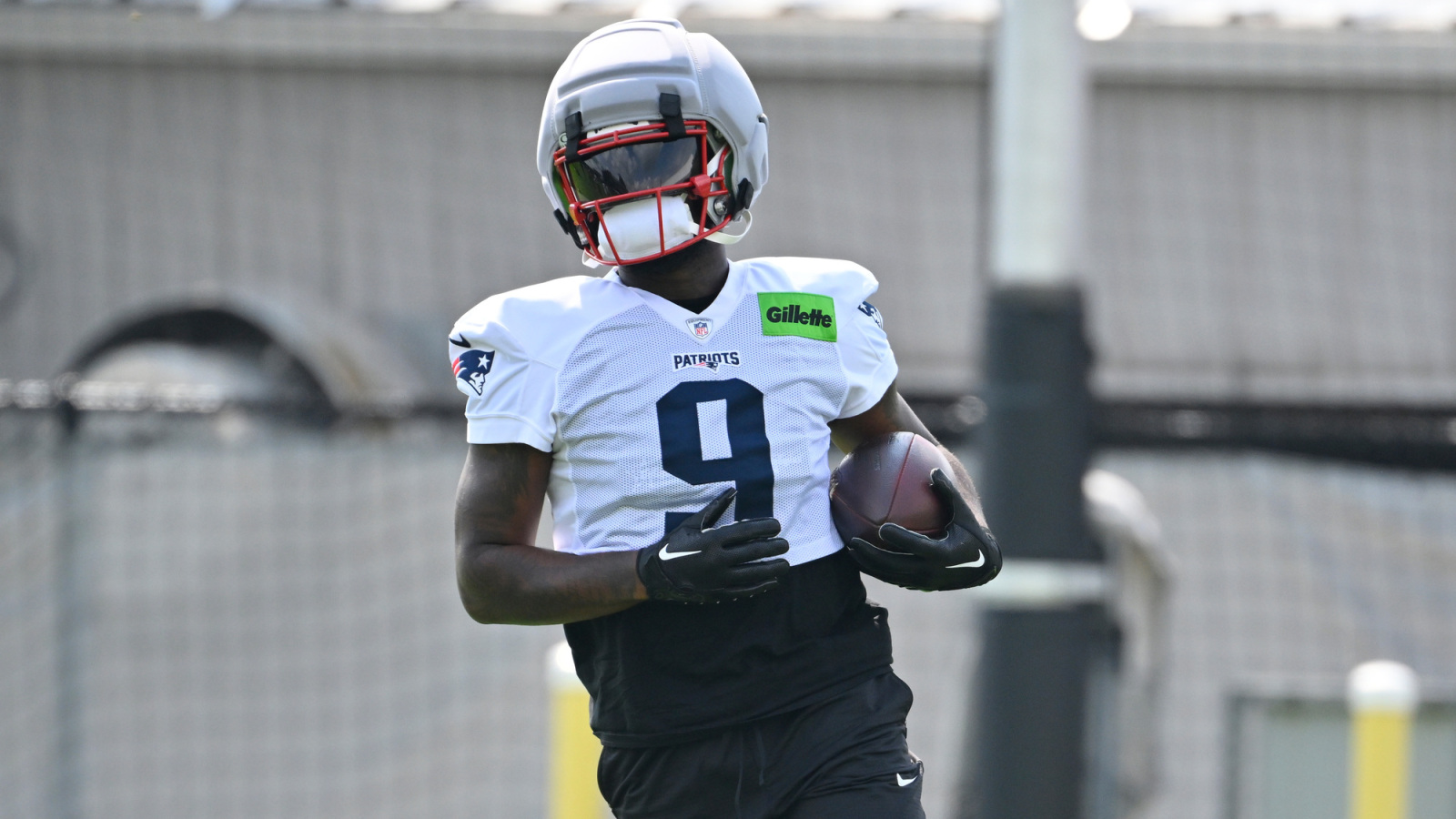 AFC Notes: Kayshon Boutte, Christian Gonzalez, Adonai Mitchell, Jets, Patriots