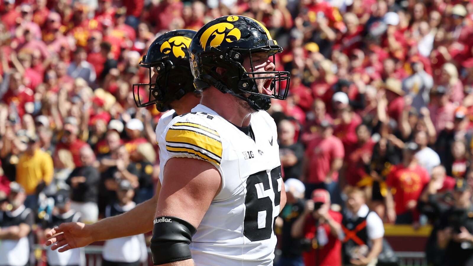 Grading The Pick: Drew Dalman decision continues to haunt the Bears no matter how promising of a player Logan Jones is for Chicago