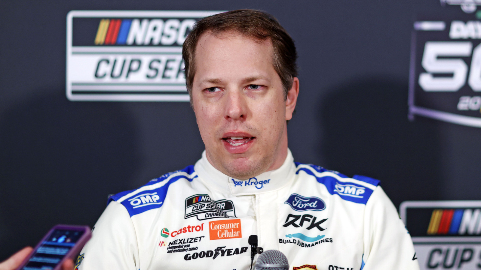 https://www.yardbarker.com/media/0/d/0dac402366bf0aeb34ff003a842e67cdc32552fe/thumb_16x9/feb-12-2025-daytona-beach-florida-usa-nascar-cup.jpg?v=1