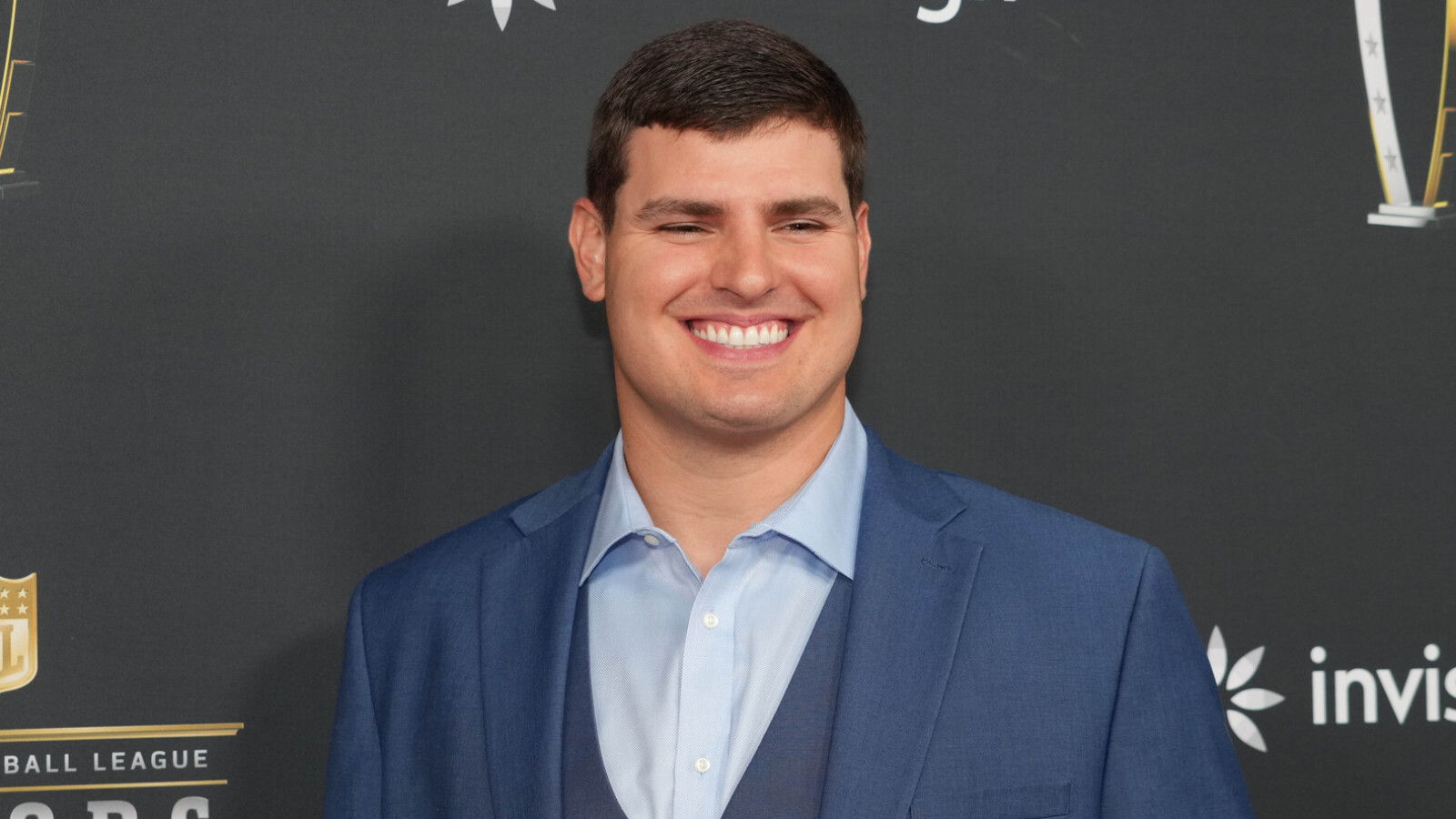 https://www.yardbarker.com/media/0/d/0dcdd4ff568cfd4a4da6c98e8c36682b0ea96e91/thumb_16x9/super-bowl-contender-should-consider-trading.jpg?v=2