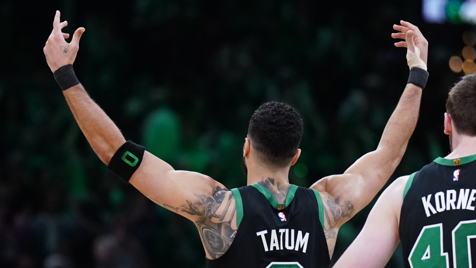 https://www.yardbarker.com/media/0/d/0dd14e18adf52b75bbbe06b15a76b926c59ffc25/thumb_16x9/celtics-advance-dominant-second-half-against-magic.jpg?v=1