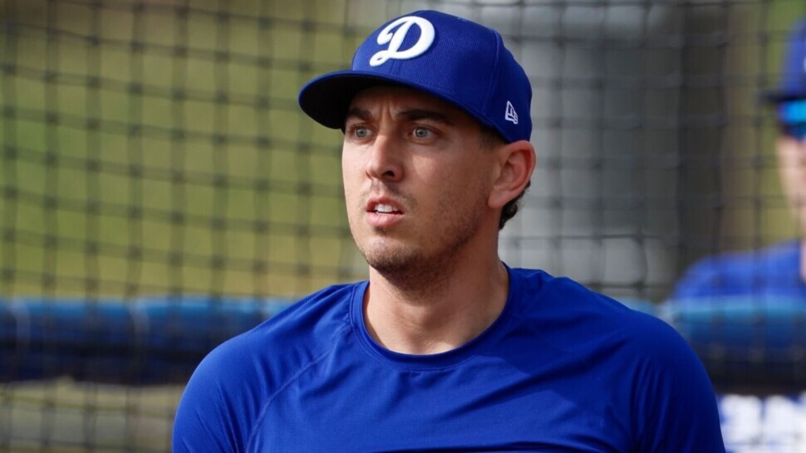 https://www.yardbarker.com/media/0/d/0dd7d1425c22c633d15ab3dd5142bb03d23ddff6/thumb_16x9/Austin-Barnes-Dodgers-workout-2025-Dodgers-Spring-Training.jpg?v=1
