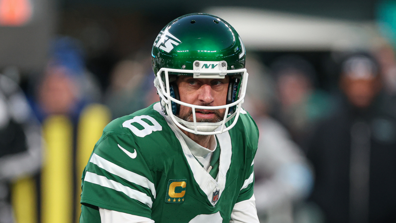https://www.yardbarker.com/media/0/d/0df86eeeb971b69e15da77068742e4c38fcb65a7/thumb_16x9/reporter-shares-less-optimistic-aaron-rodgers.jpg?v=1
