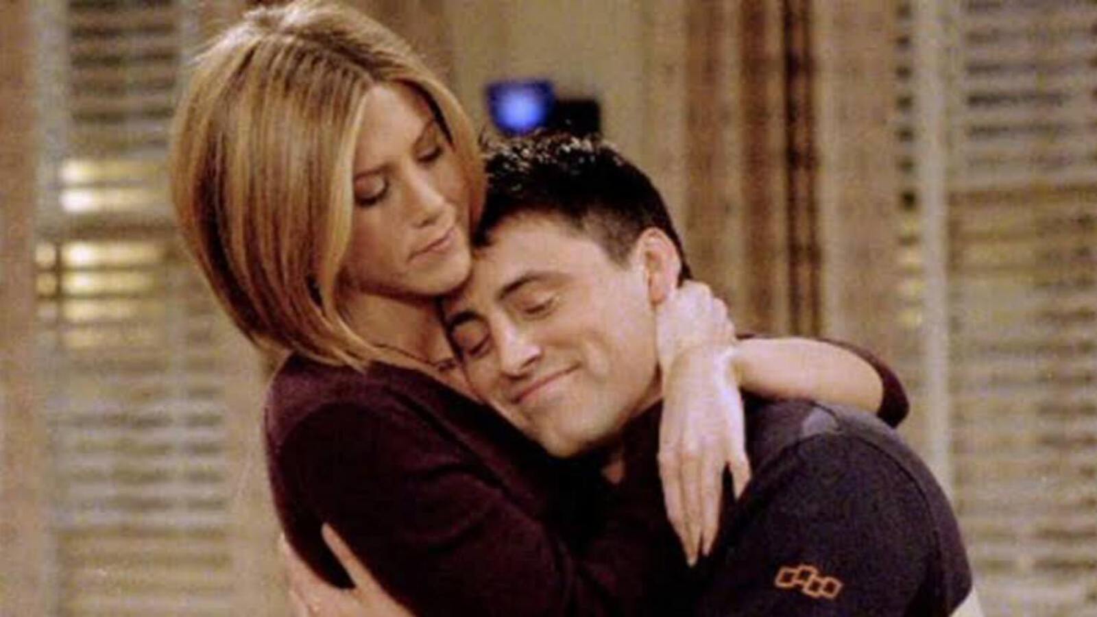 Why Joey And Rachel’s Romance On ‘Friends’ Was A Terrible Plot Yardbarker