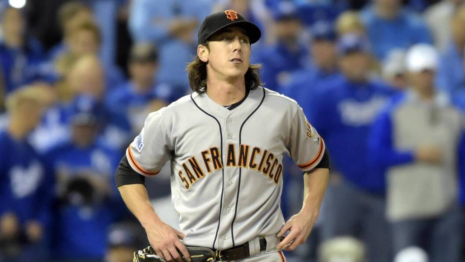 Giants announce death of former All-Star pitcher Tim Lincecum's wife