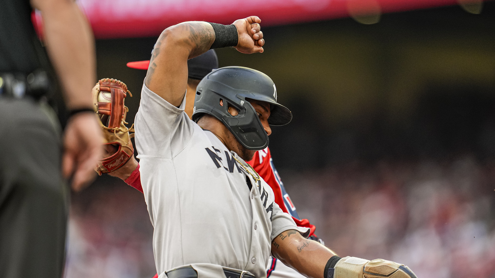 https://www.yardbarker.com/media/0/e/0ecc5e537b0dfe8f84601ed13fce7d6d931033b7/thumb_16x9/yankees-issues-on-display-return-star-break.jpg