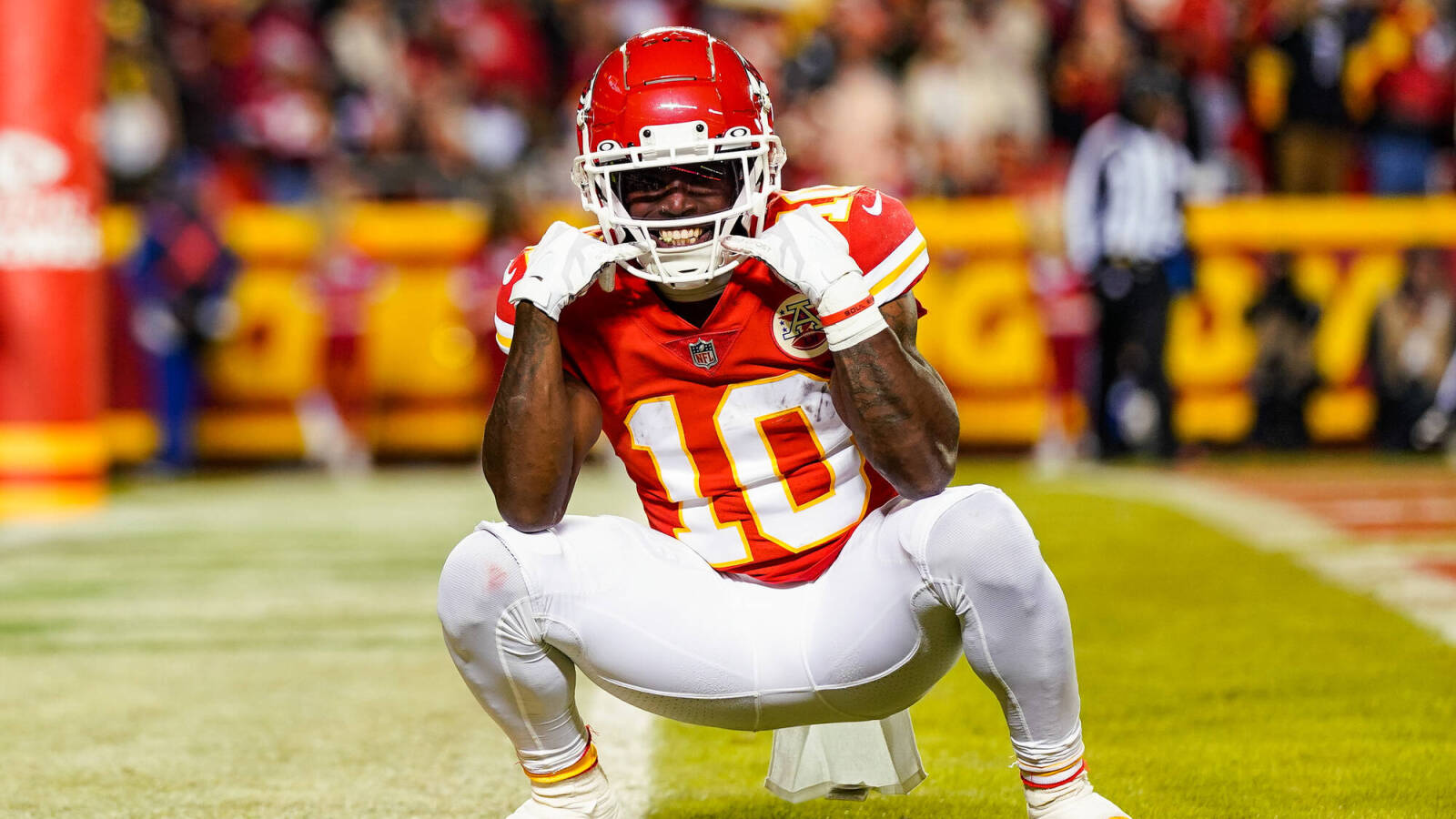 How can the Chiefs replace Tyreek Hill? - Vimarsana News