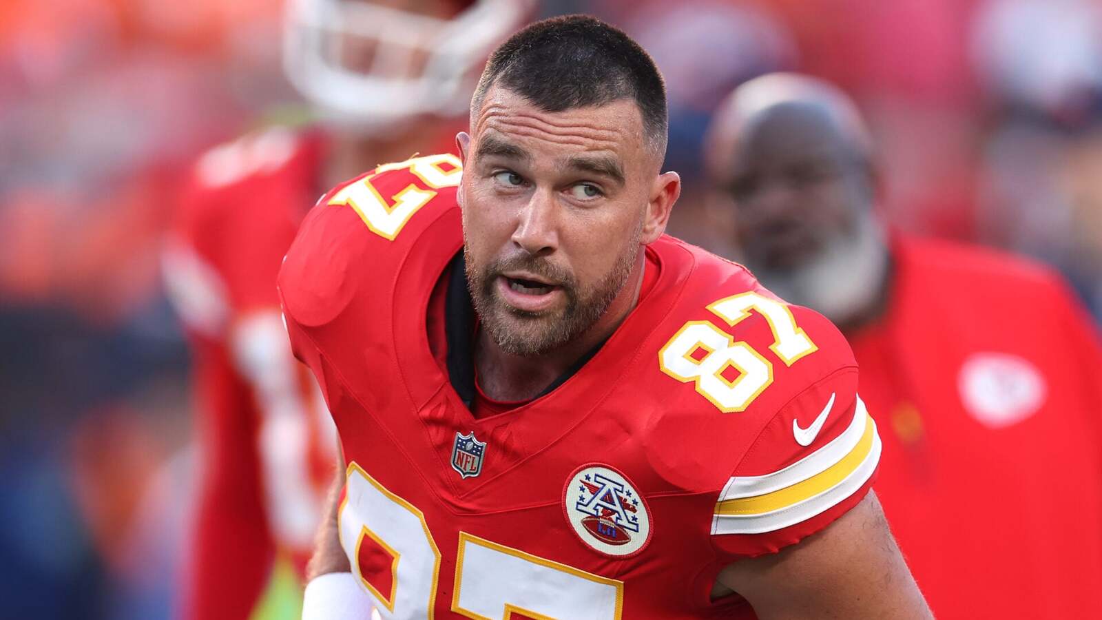 Travis Kelce recalls what Mike Tomlin did to ‘intimidate’ him in Steelers draft meeting