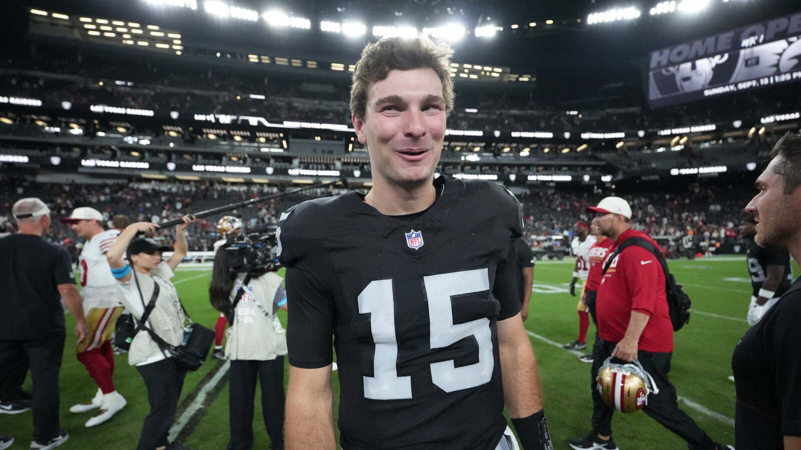Las Vegas Raiders Delay Fernando Mendoza's Debut as Questions Arise