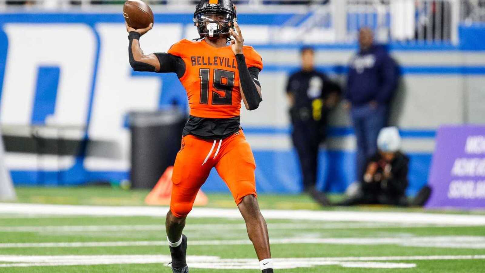 Farrell's Top Ten 2025 Quarterbacks Yardbarker