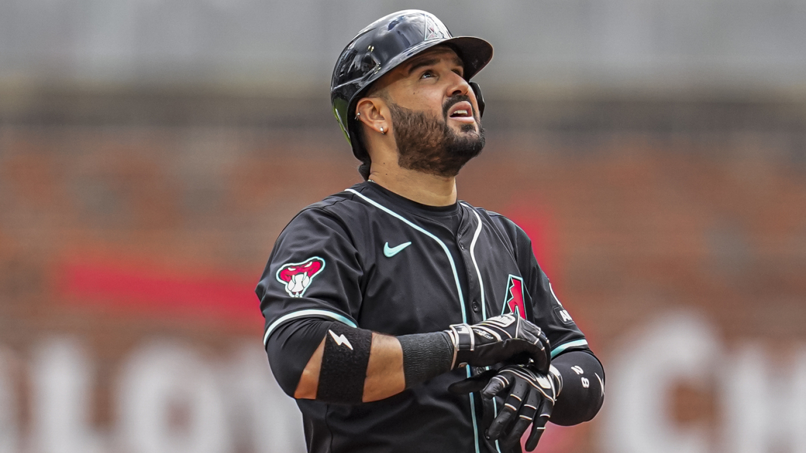 https://www.yardbarker.com/media/1/0/105ee74a97eac168934759e19dce4207dc2b7e11/thumb_16x9/report-yankees-interested-trading-star-slugger.jpg?v=1