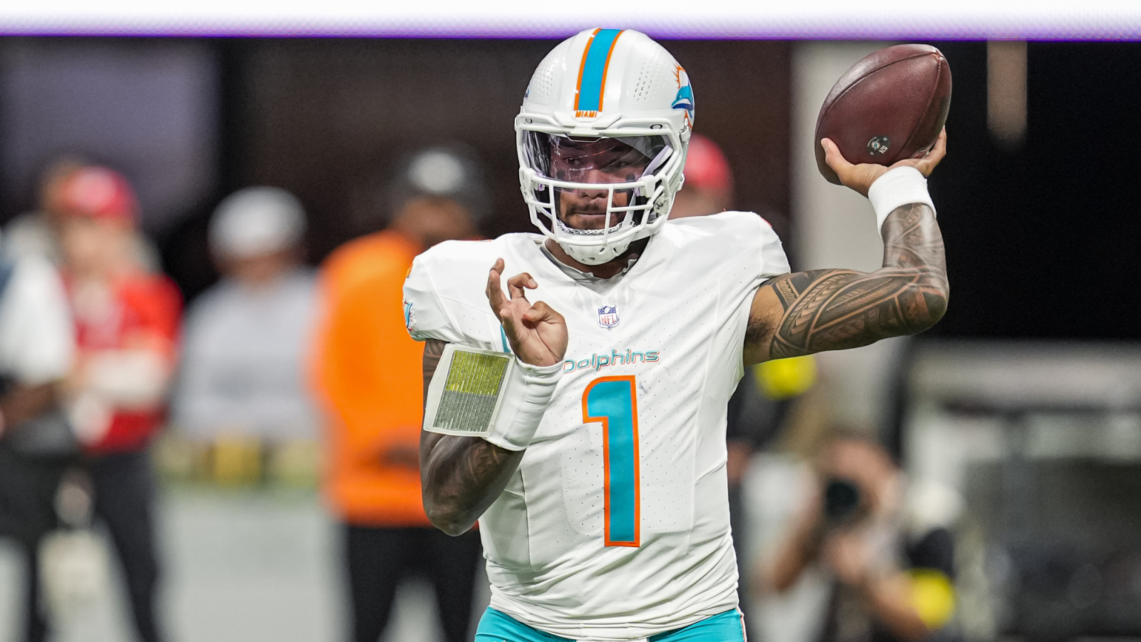 https://www.yardbarker.com/media/1/0/10d54ca72f7aea8624f92c299b090a4b88bfa873/thumb_16x9/oct-26-2025-atlanta-georgia-usa-miami-dolphins.jpg?v=1