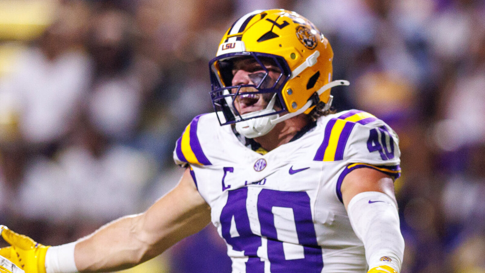 https://www.yardbarker.com/media/1/1/1103806bc2394db4fc96c34707a6de1d04703afc/thumb_16x9/sep-6-2025-baton-rouge-louisiana-usa-lsu-tigers.jpg?v=1