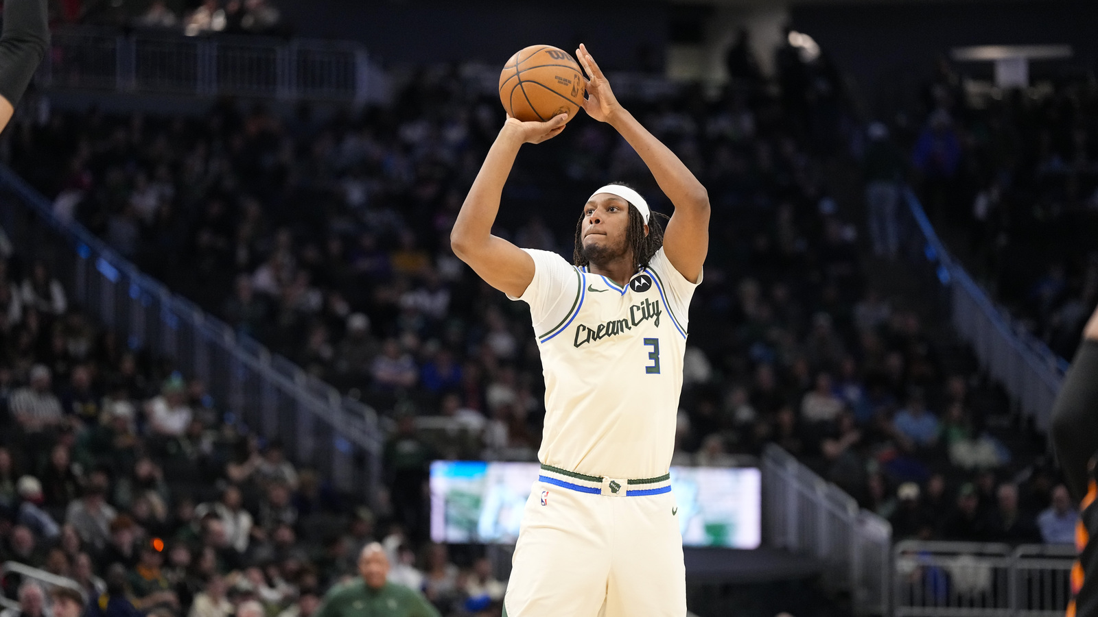 Myles Turner Makes $2 Million HEB ISD Gift As Trinity Arena Is Renamed