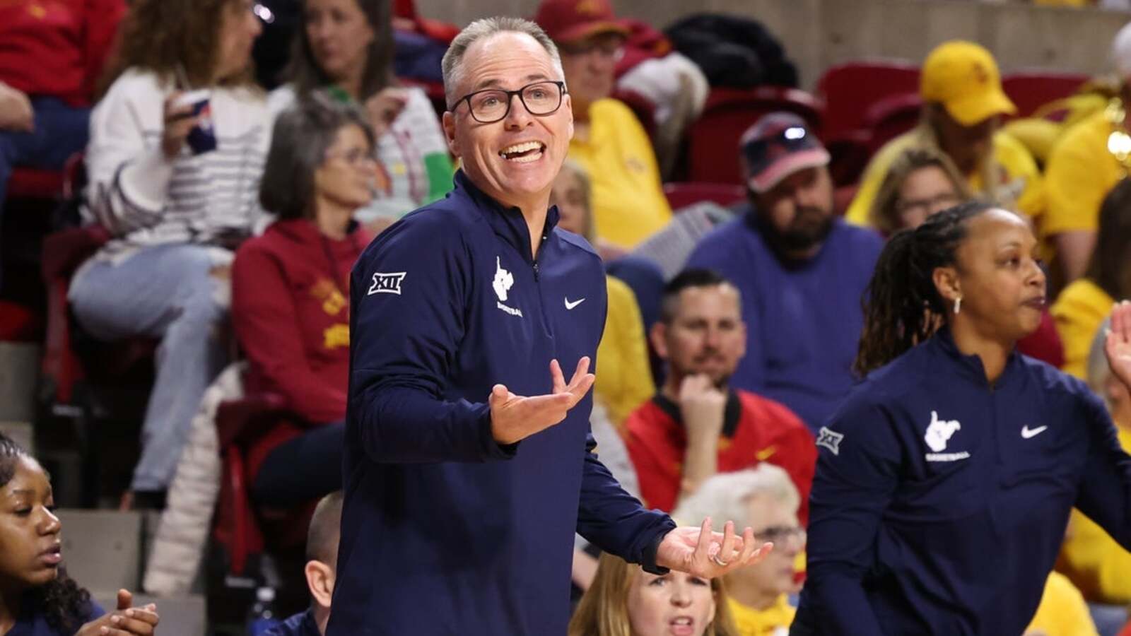 No. 19 West Virginia dominant early, crushes Oklahoma State