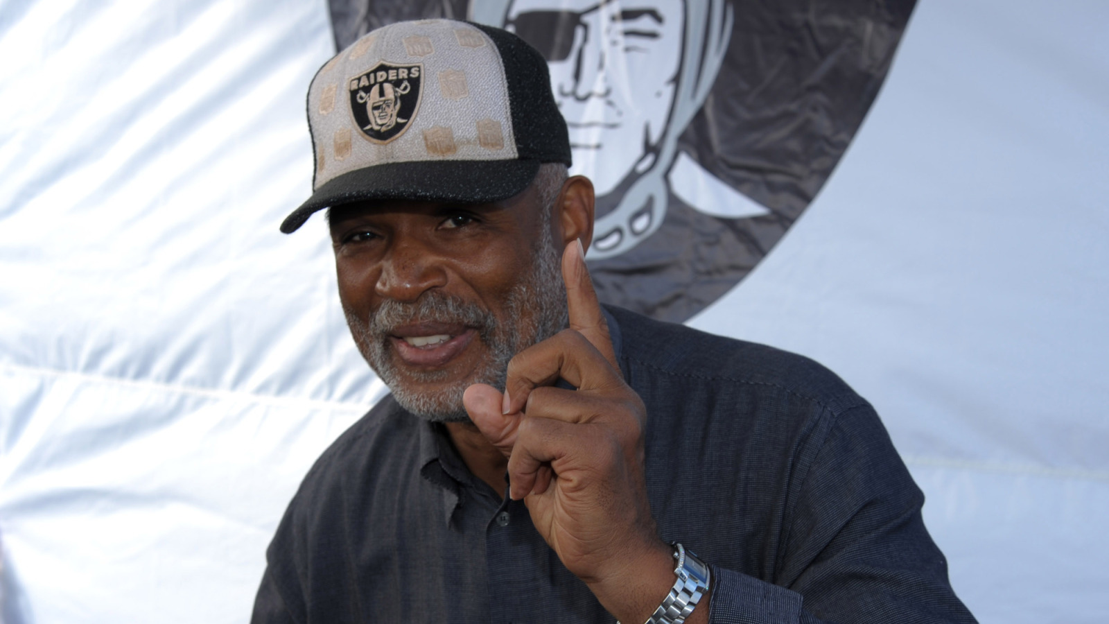 Raiders draft countdown: Raymond Chester is best No. 88 | Yardbarker