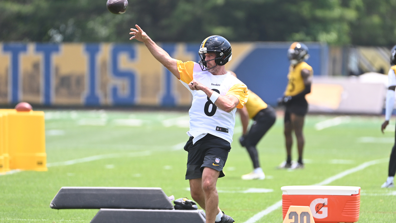 Steelers Get Strong Message From Important NFL Figures About Aaron ...