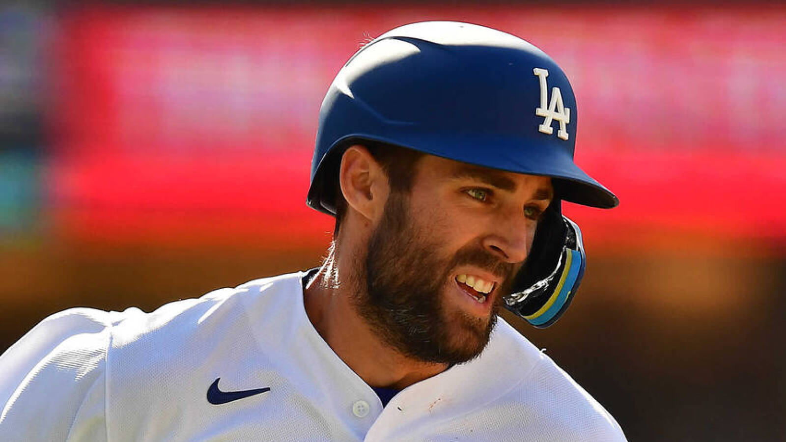 Dodgers' Chris Taylor expected to avoid IL after collision with