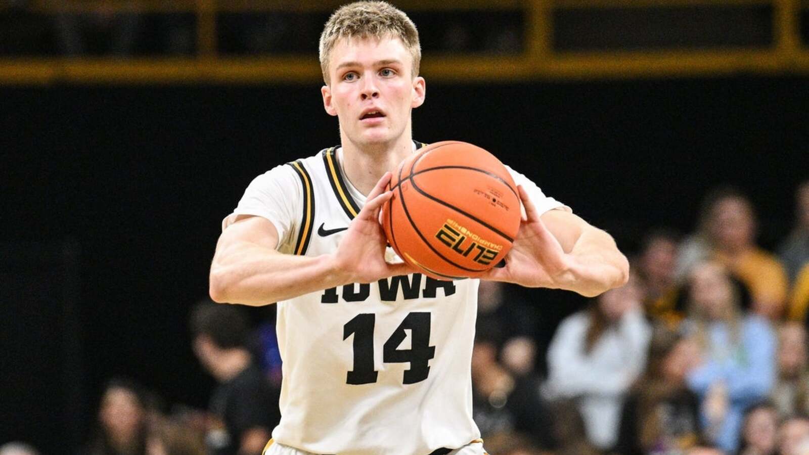 Iowa puts unbeaten start on line vs. Grand Canyon | Yardbarker