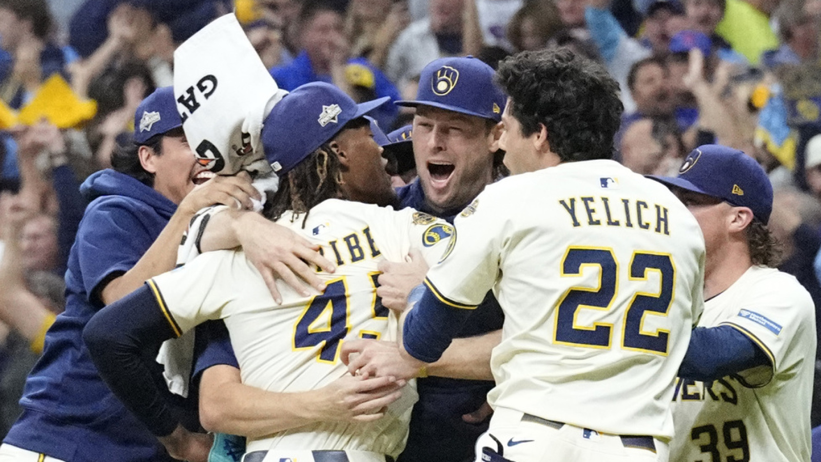 https://www.yardbarker.com/media/1/2/1272e6e14218be1831315e6a0037a565e33ce3ac/thumb_16x9/active-300-batting-average-mlb-season-leaders-quiz.jpg?v=1