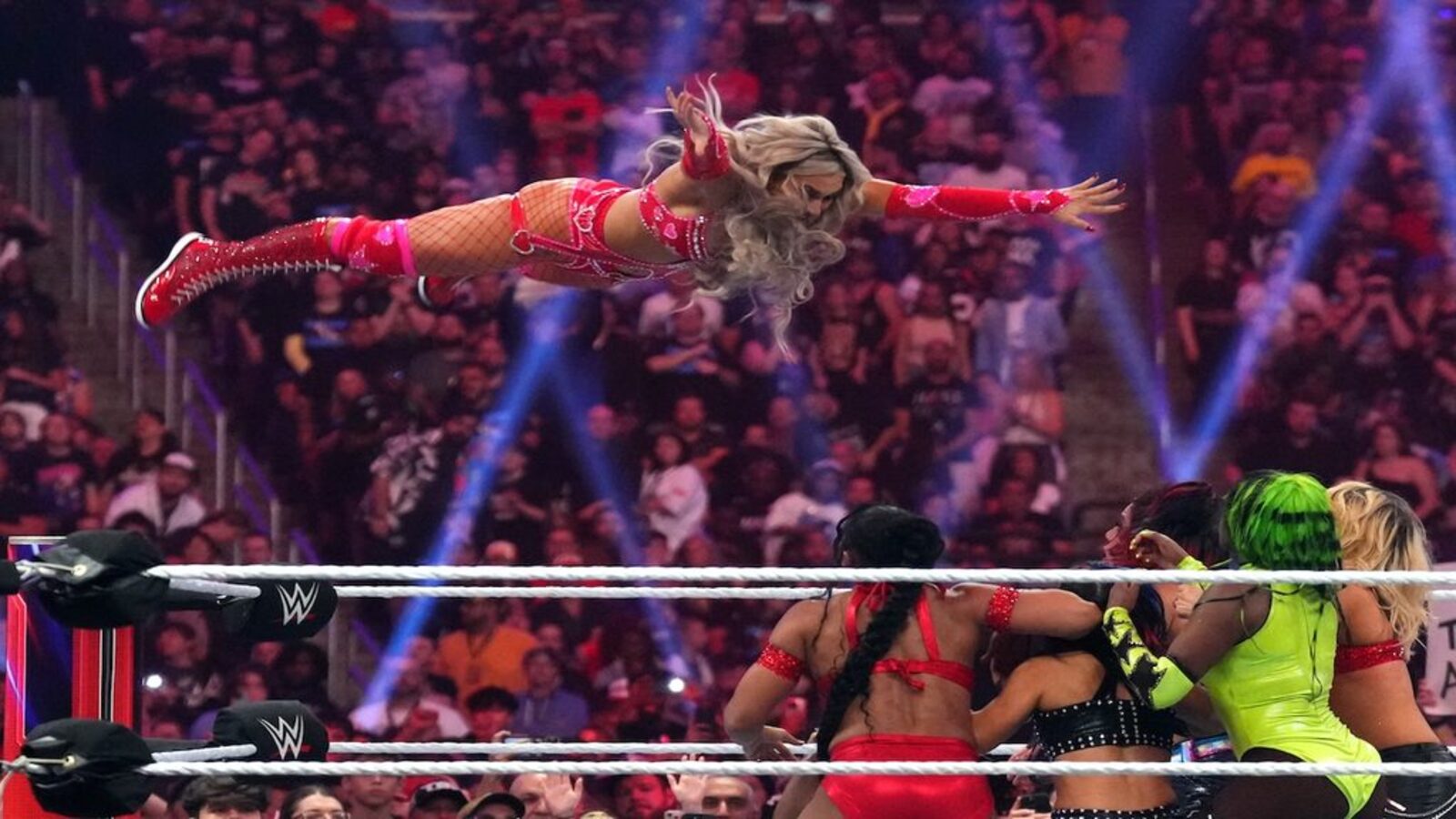WWE Money In The Bank 2026 Results: Stratton and Penta Claim Briefcases
