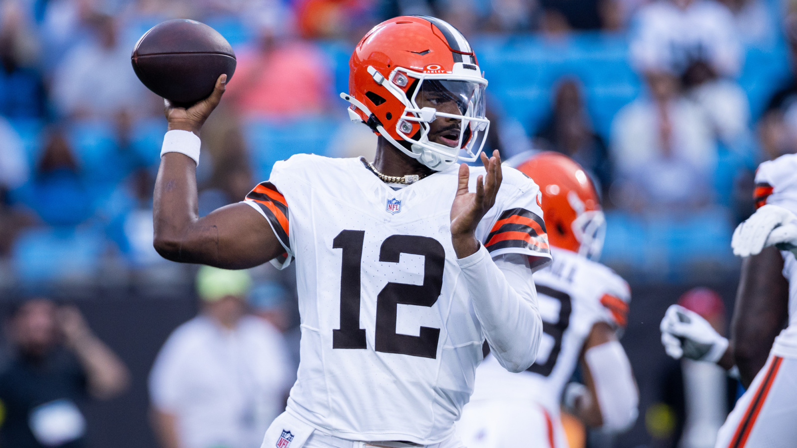 https://www.yardbarker.com/media/1/3/1331c14a2532785c66bf2f94ef2c2334382535a5/thumb_16x9/shedeur-sanders-climbing-depth-chart-solid.jpg?v=1