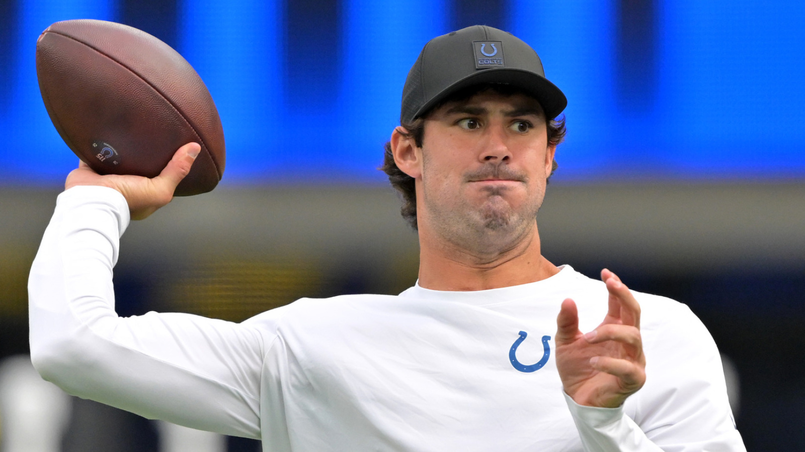 https://www.yardbarker.com/media/1/3/13910c20e5d7c53ba15d877c38800316d9625832/thumb_16x9/daniel-jones-shot-giants-while-speaking-vikings.jpg?v=1