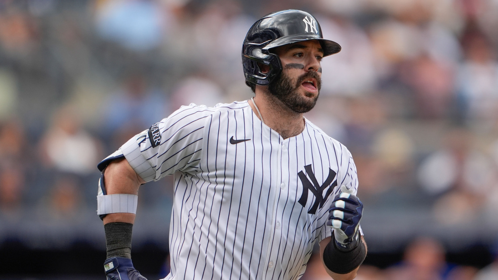 https://www.yardbarker.com/media/1/3/13d42c2b52f24fcd788245caf8f4eb991f07a025/thumb_16x9/yankees-austin-wells-commits-worst-baserunning.jpg?v=1