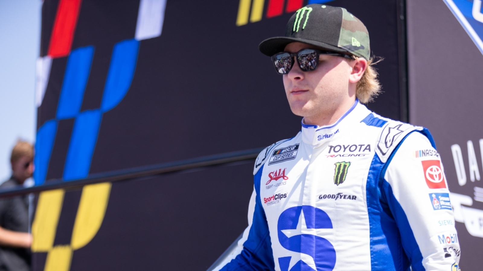 Ty Gibbs outduels Ryan Blaney at Bristol, wins first career NASCAR Cup ...