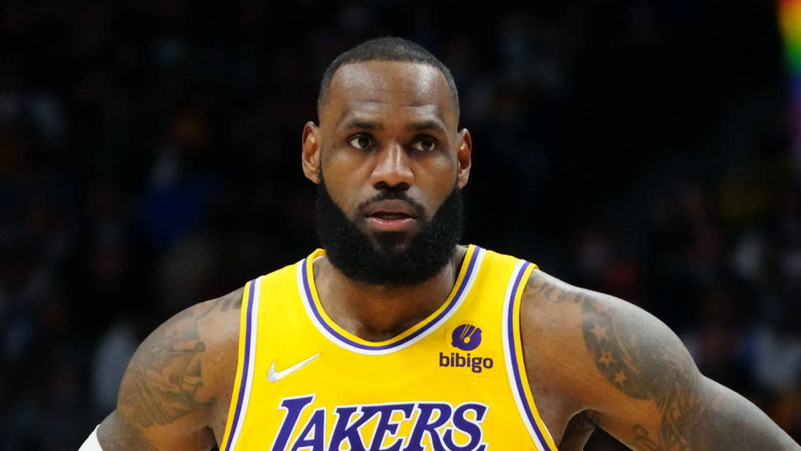LeBron James apologizes to Lakers fans after blowout loss - Vimarsana News