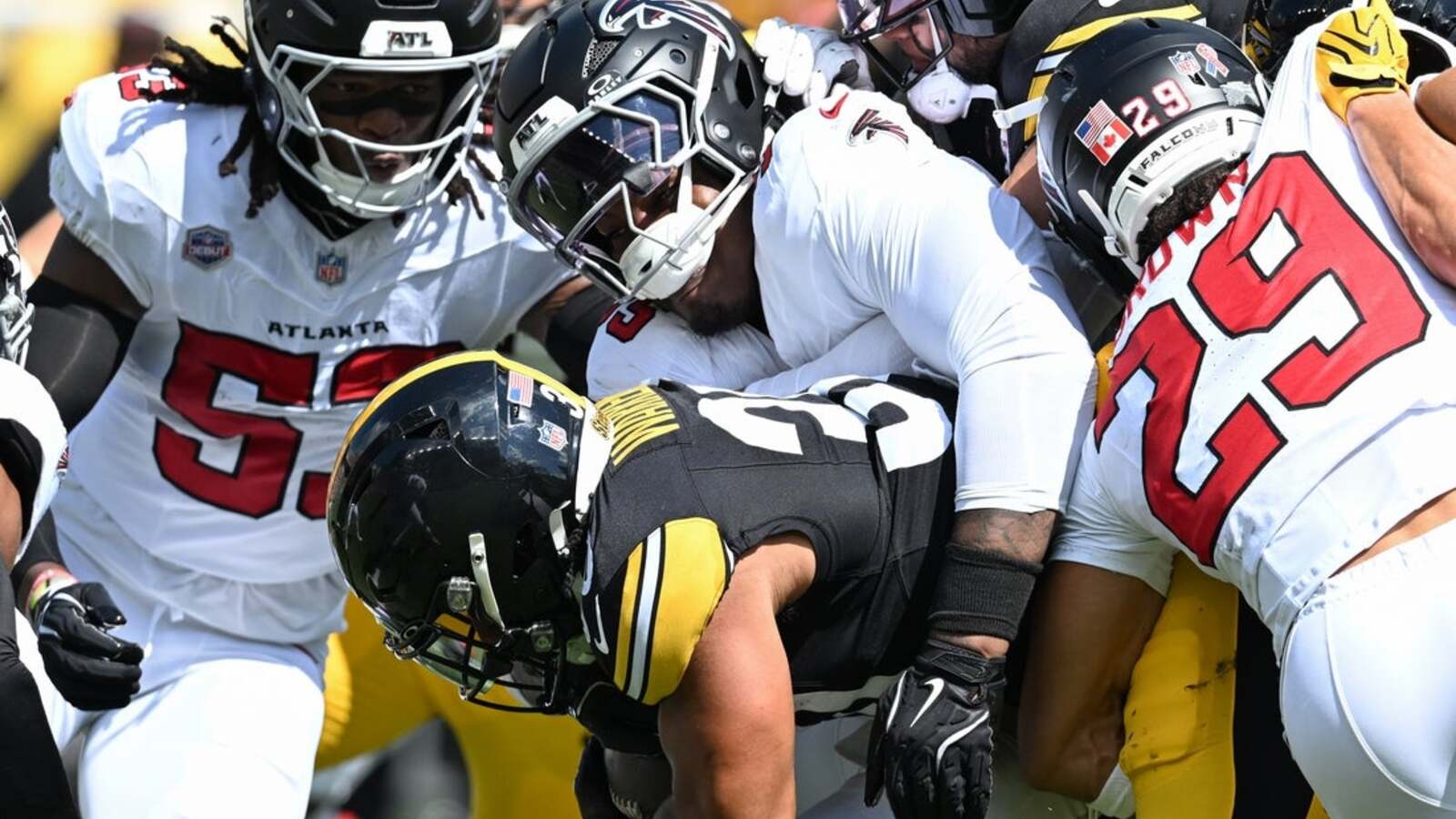 Falcons agree to 4-year, $78M deal with Gervon Dexter Sr.